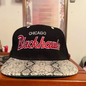 COPY - Mitchell & Ness Blackhawks snake skin buckle back hat